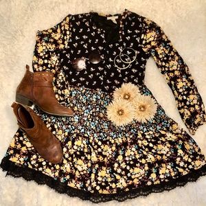 Forever 21 Black Floral Boho Dress Size Small